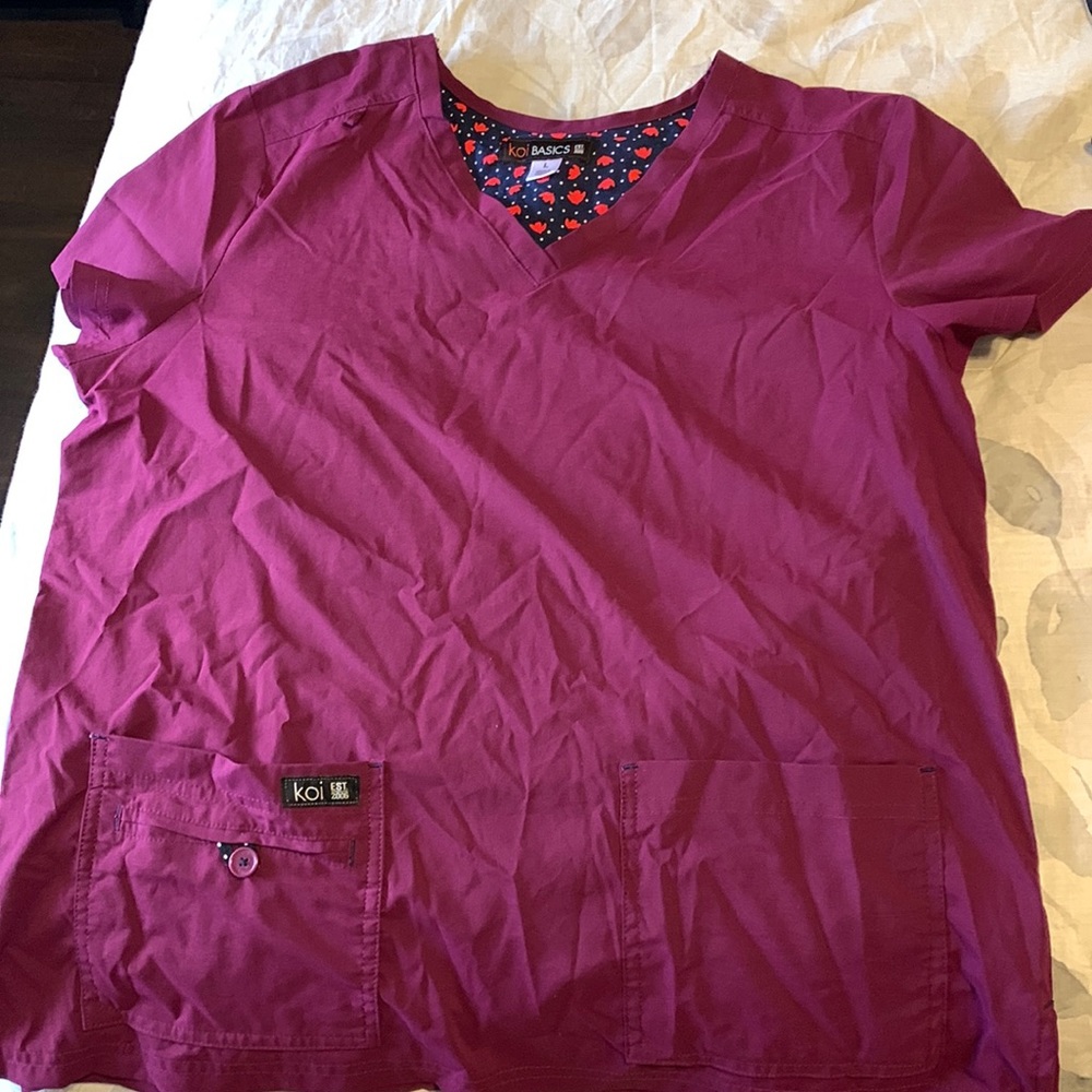 Womens scrub top. Brand new!